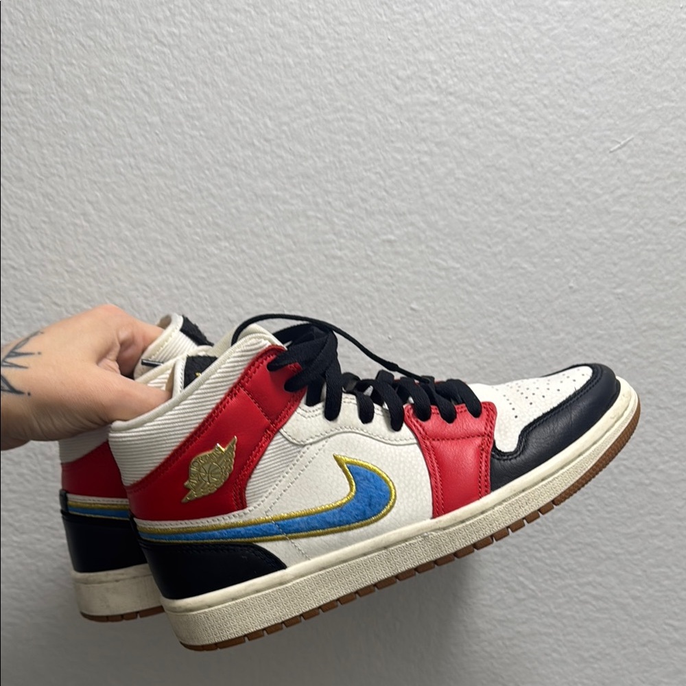 Nike Air Jordan 1 Mid Let(her)Man